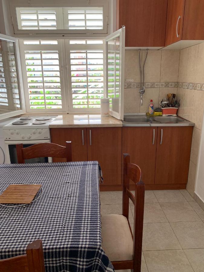 Anita Guest House Тиват Екстериор снимка