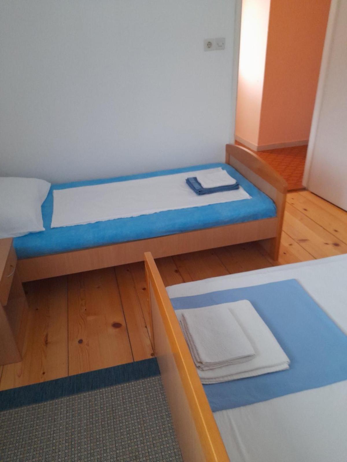 Anita Guest House Тиват Екстериор снимка