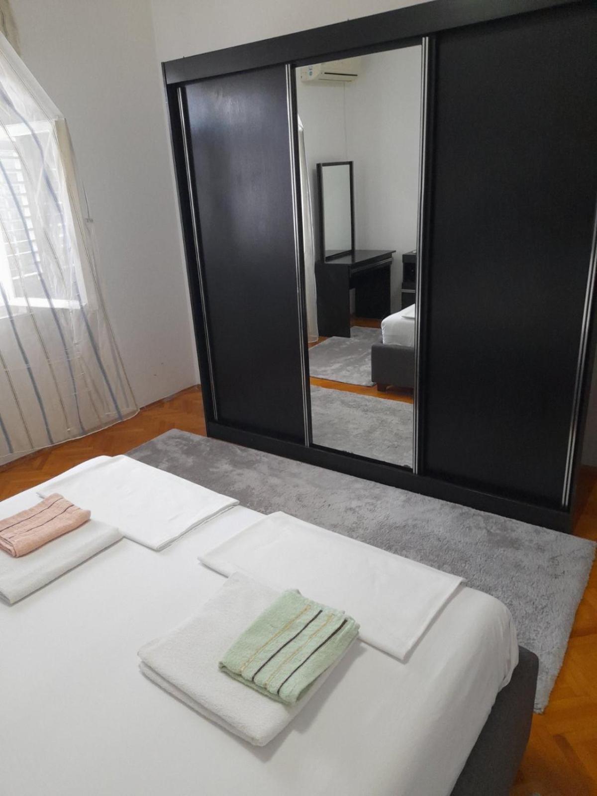 Anita Guest House Тиват Екстериор снимка