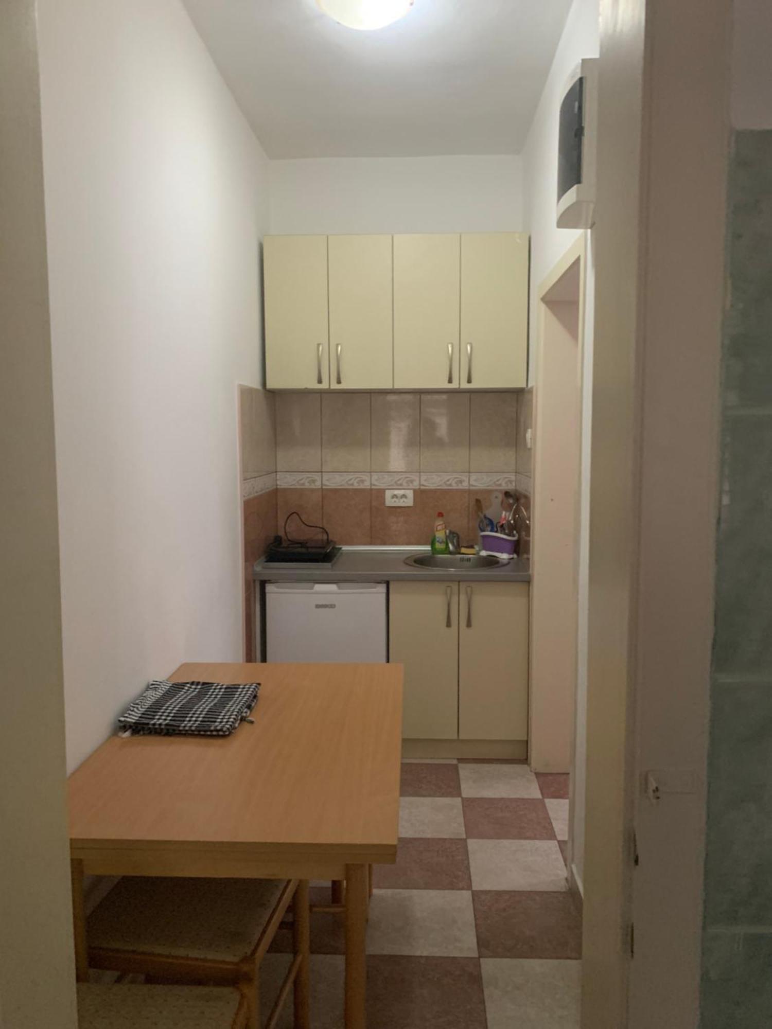 Anita Guest House Тиват Екстериор снимка