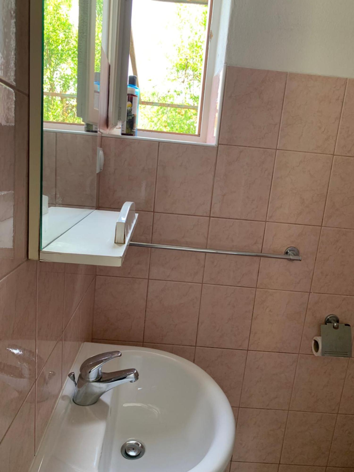 Anita Guest House Тиват Екстериор снимка