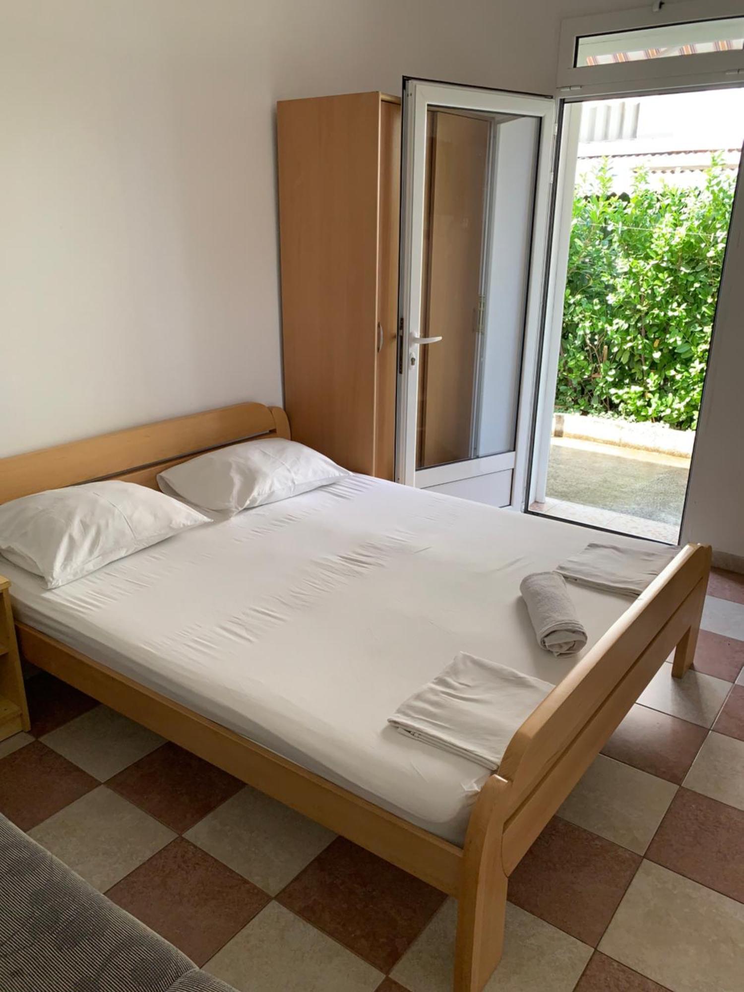 Anita Guest House Тиват Екстериор снимка
