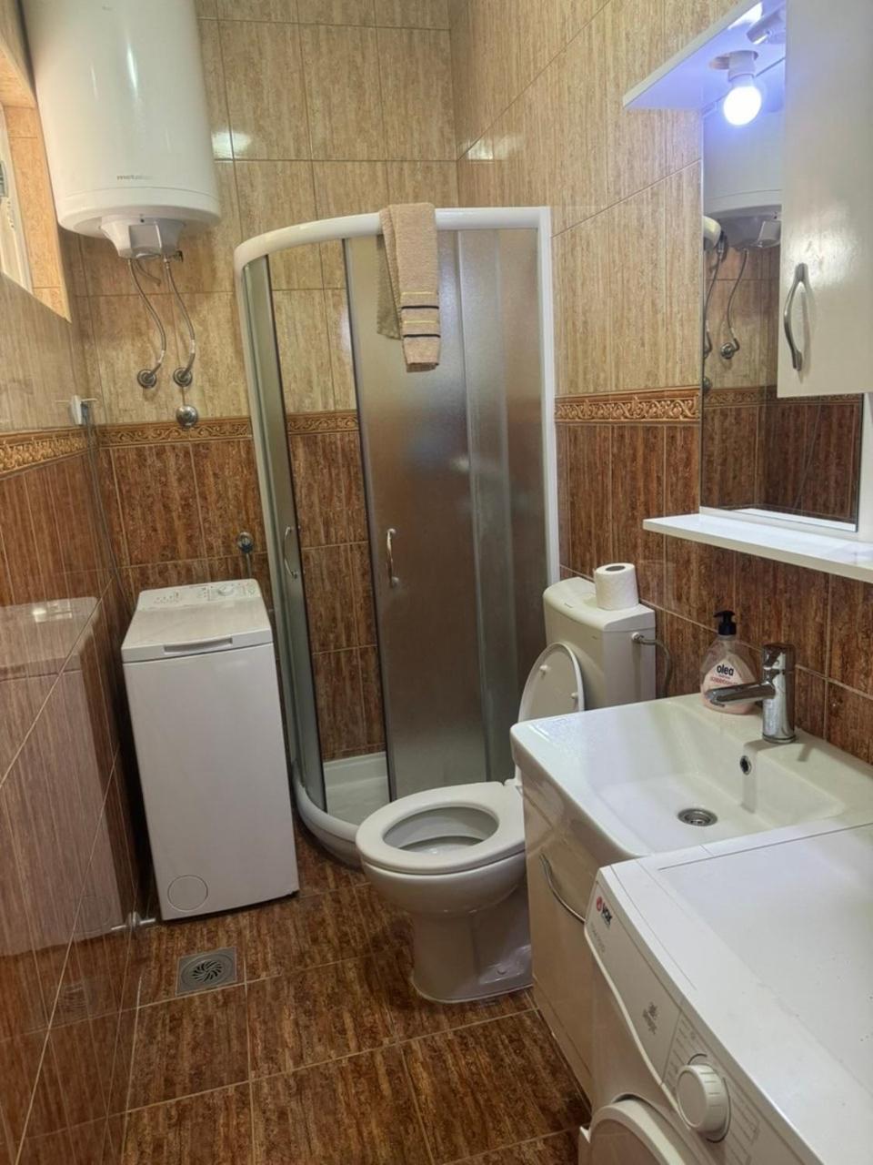 Anita Guest House Тиват Екстериор снимка