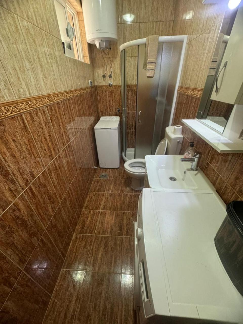 Anita Guest House Тиват Екстериор снимка