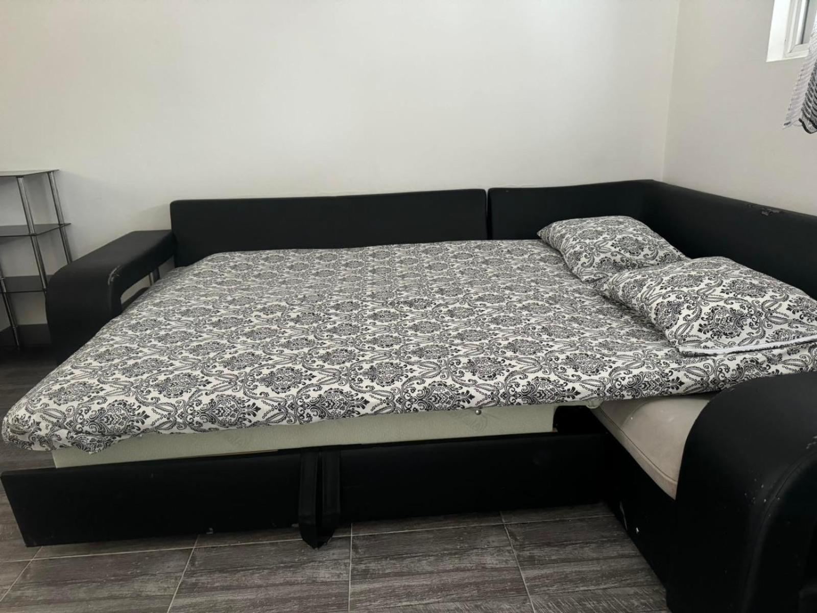 Anita Guest House Тиват Екстериор снимка